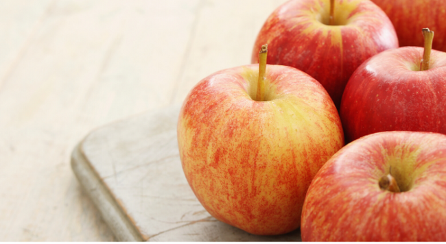 Apples on a cutting board 